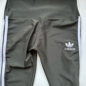 Adidas leggings